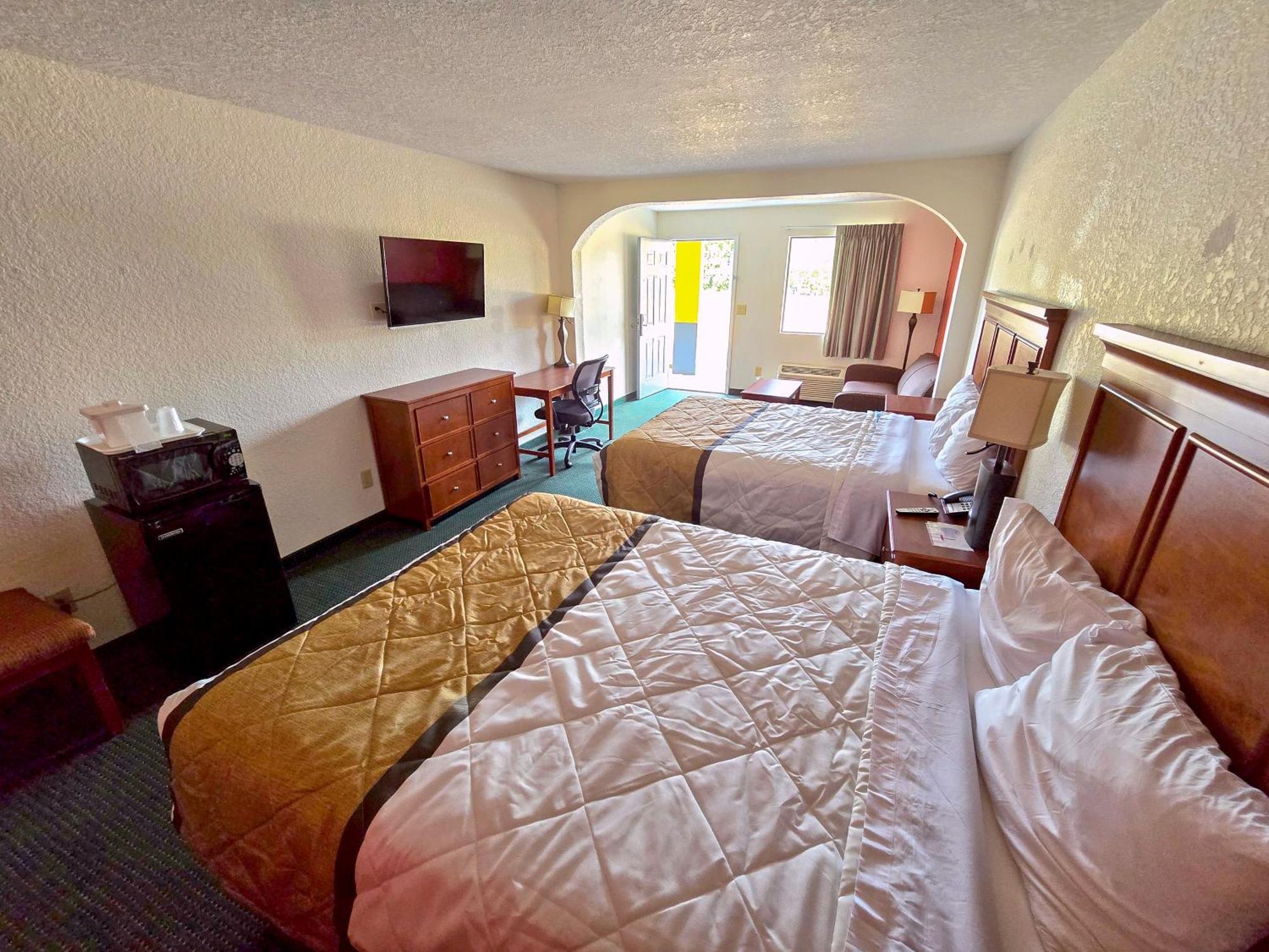 Garden Inn And Suites Near Callaway Gardens Pine Mountain Εξωτερικό φωτογραφία