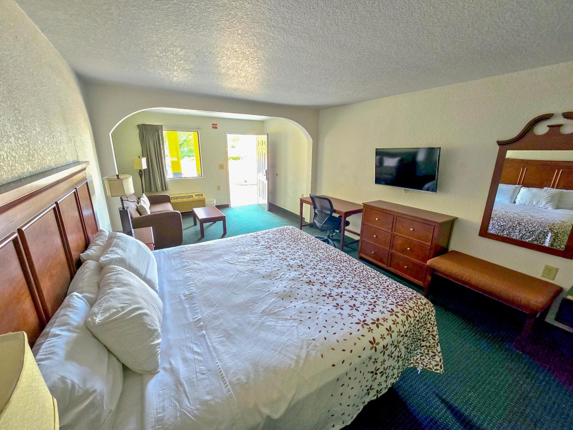 Garden Inn And Suites Near Callaway Gardens Pine Mountain Εξωτερικό φωτογραφία
