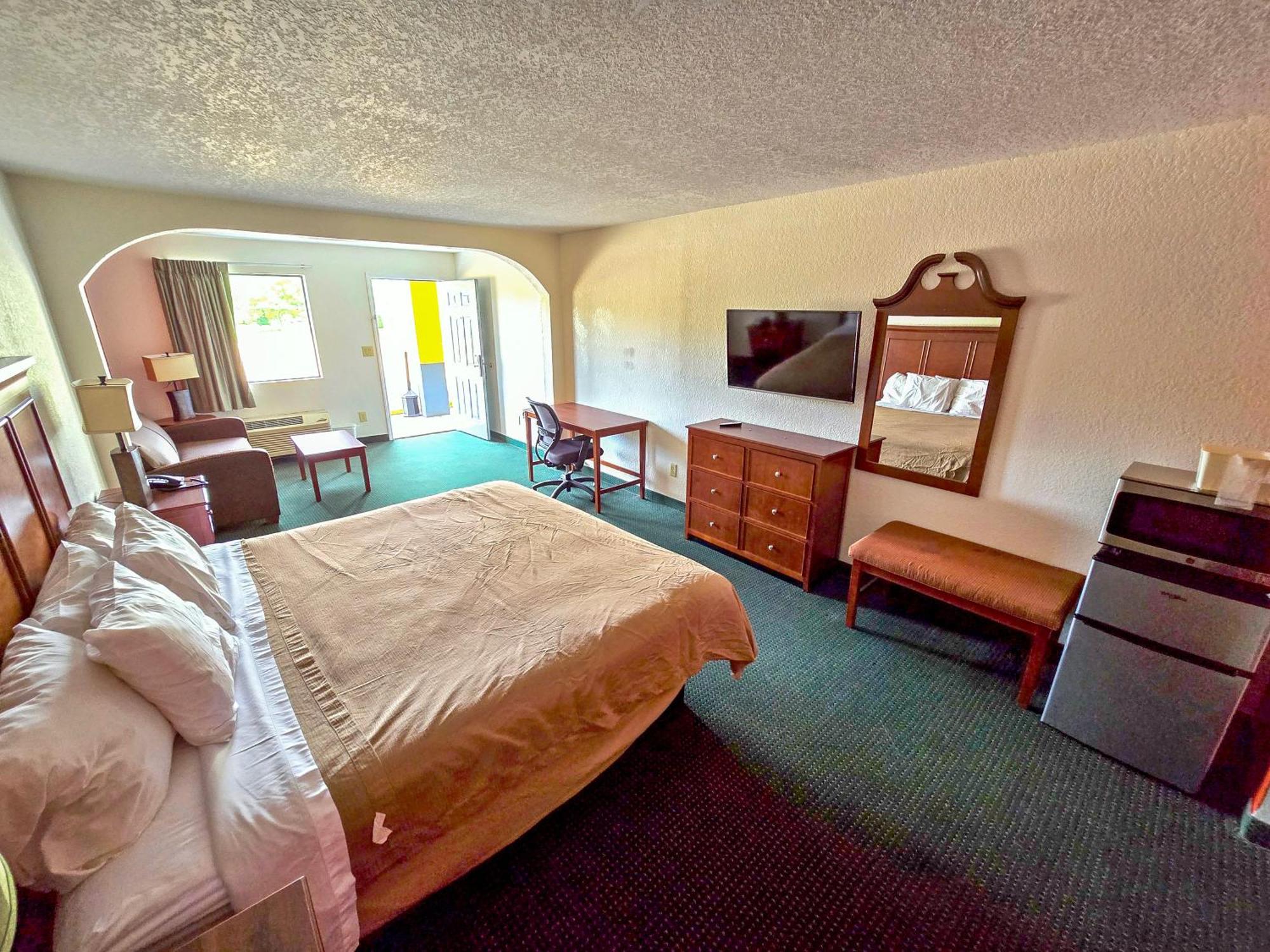 Garden Inn And Suites Near Callaway Gardens Pine Mountain Εξωτερικό φωτογραφία