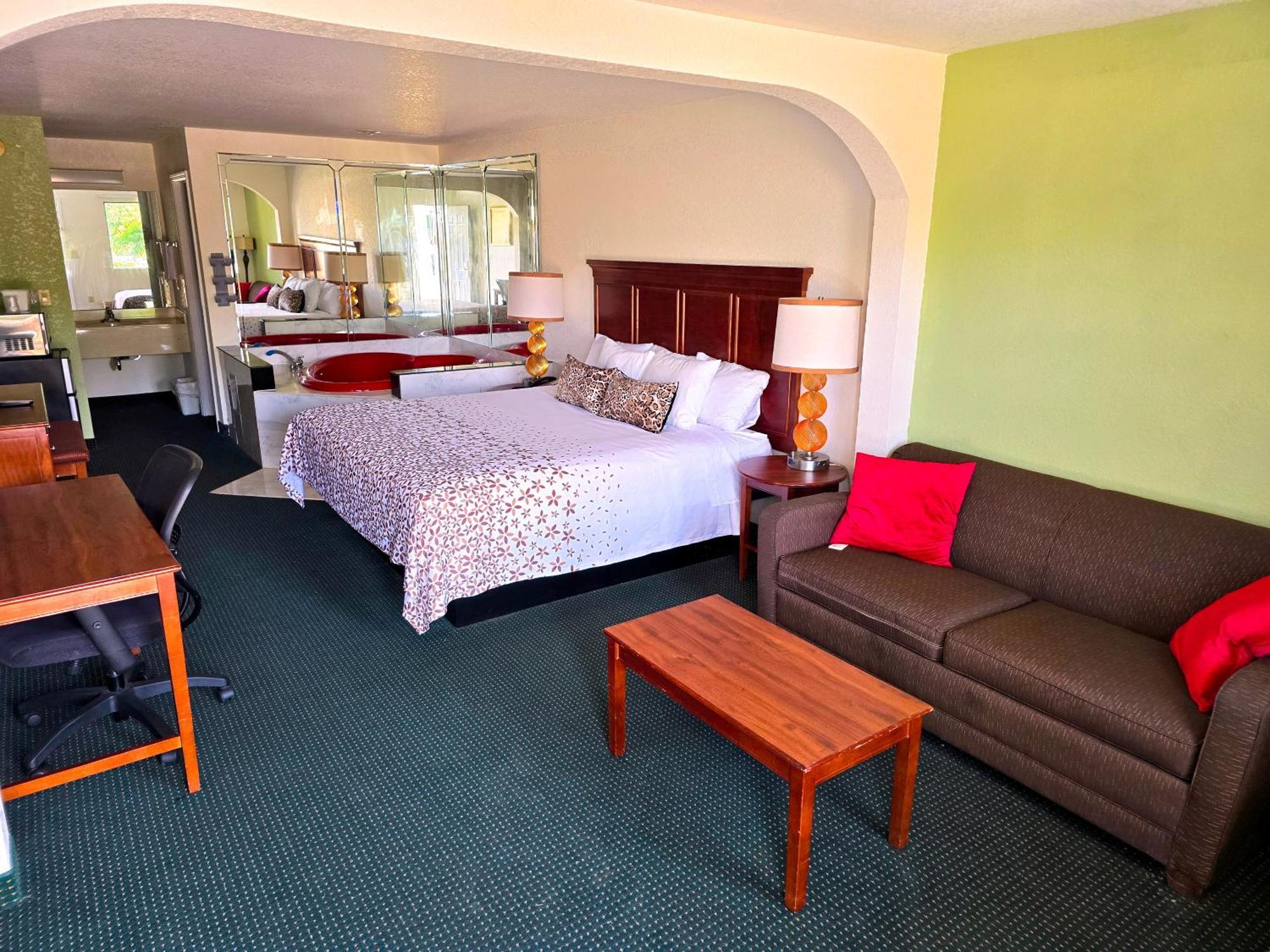Garden Inn And Suites Near Callaway Gardens Pine Mountain Εξωτερικό φωτογραφία